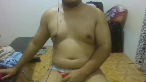 Snapshot of hopefulcub chatting on January 2, 1:40 pm hopefulcub online show from January 2, 1:40 pm