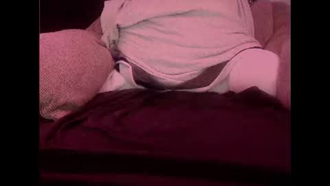 Snapshot of hopps28 chatting on February 10, 9:14 am hopps28 online show from February 10, 9:14 am