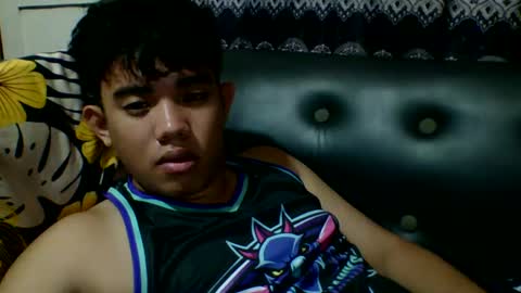 Snapshot of horni_boy22 chatting on June 15, 5:15 pm horni_boy22 online show from June 15, 5:15 pm