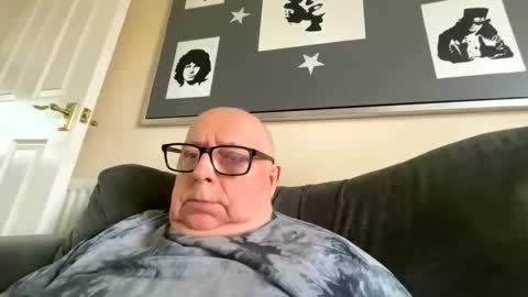 Cum suck Me off online show from March 27, 1:55 pm