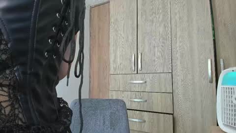 horny_adiction online show from April 15, 7:10 pm