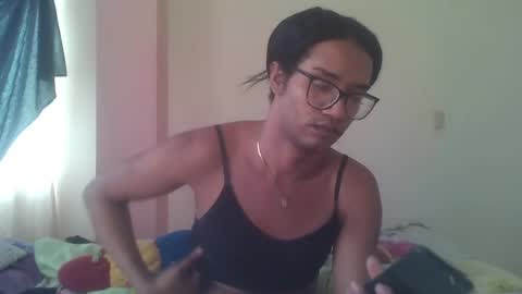horny_brii online show from June 14, 6:32 pm