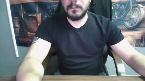 Snapshot of horny_cock31 chatting on April 14, 9:32 pm pussy slapper online show from April 14, 9:32 pm