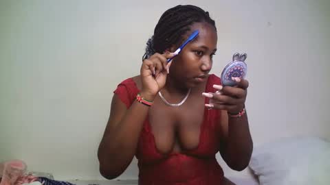 Snapshot of horny_cutiey chatting on April 18, 9:15 pm cutiey online show from April 18, 9:15 pm