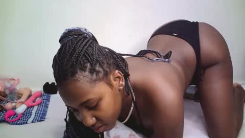 Snapshot of horny_cutiey chatting on April 21, 9:39 pm cutiey online show from April 21, 9:39 pm