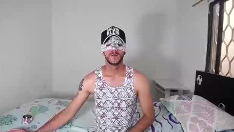 Snapshot of horny_dirty_bigcock chatting on November 27, 10:01 pm BoyHornyDirty online show from November 27, 10:01 pm