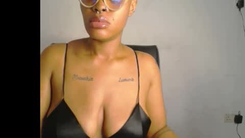horny_ebonygirl_ online show from February 8, 4:49 am