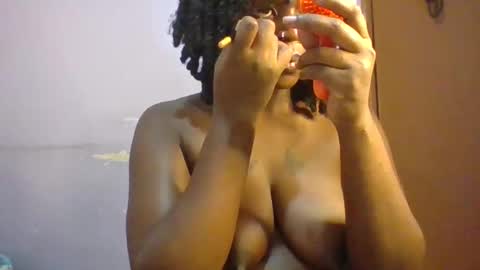 phanice online show from April 5, 6:16 pm