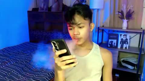 Snapshot of horny_joshxxx chatting on June 23, 4:49 pm horny_joshxxx online show from June 23, 4:49 pm