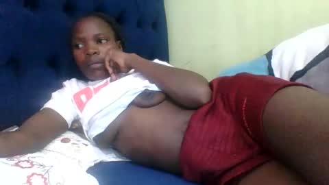 Snapshot of horny_mummie chatting on October 4, 8:12 am andalia online show from October 4, 8:12 am