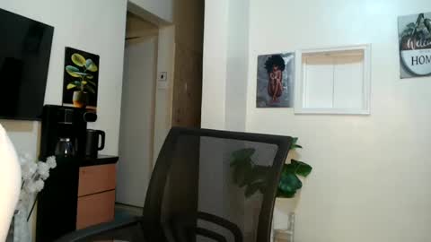 horny_princcess online show from March 6, 1:27 am