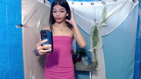 Rhiana online show from March 30, 5:47 pm