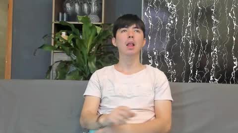 Snapshot of horny_twinks_guys chatting on October 6, 8:28 pm Alex and Camilo online show from October 6, 8:28 pm