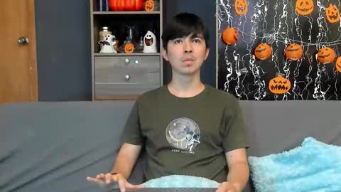 Snapshot of horny_twinks_guys chatting on November 2, 8:22 pm Alex and Camilo online show from November 2, 8:22 pm