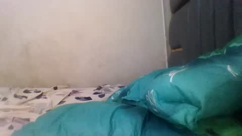 Snapshot of hornybella84 chatting on June 18, 9:14 am Bella online show from June 18, 9:14 am