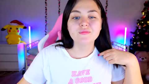 Snapshot of hornycakee chatting on December 22, 1:00 pm HornyCakee online show from December 22, 1:00 pm