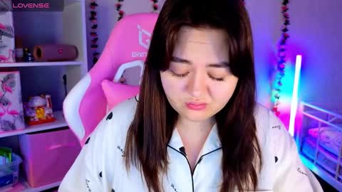 Snapshot of hornycakee chatting on March 12, 9:34 am HornyCakee online show from March 12, 9:34 am