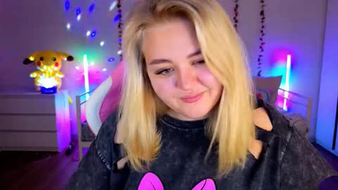 Snapshot of hornycakee chatting on September 9, 9:42 am HornyCakee online show from September 9, 9:42 am