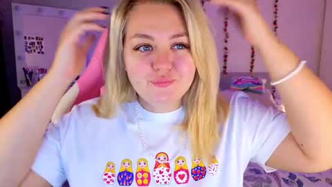 Snapshot of hornycakee chatting on October 8, 9:40 am HornyCakee online show from October 8, 9:40 am