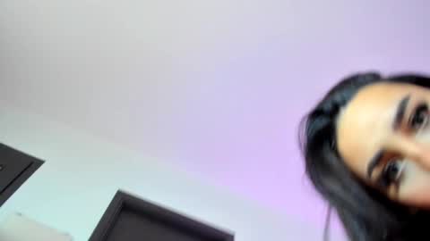 Emma online show from December 11, 9:30 am