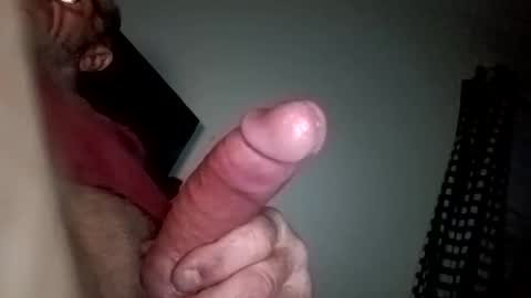Snapshot of hornyfishnj chatting on February 1, 5:18 am Hornyone online show from February 1, 5:18 am