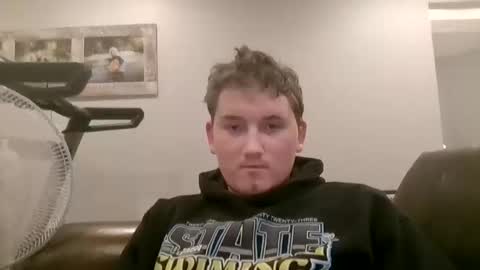 Snapshot of hornyherron05 chatting on December 16, 6:16 pm Hornyherron05 online show from December 16, 6:16 pm