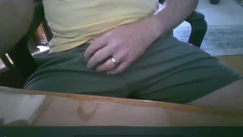 hornyhubby1001 online show from September 26, 1:48 pm