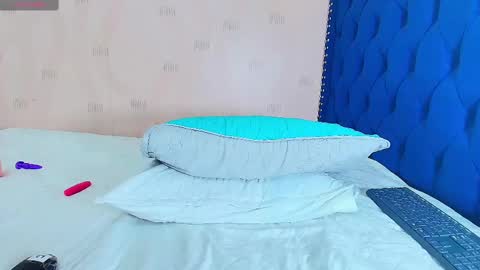 Natasha  online show from February 18, 2:16 am