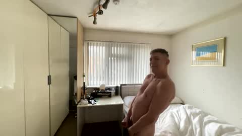 Hornylondon online show from February 4, 8:53 am