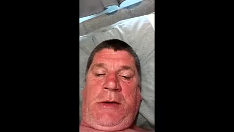 Snapshot of hornyman6942842 chatting on May 3, 1:33 am hornyman6942842 online show from May 3, 1:33 am