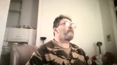 Snapshot of hornysiciliancock712446 chatting on March 8, 10:00 am Peter online show from March 8, 10:00 am