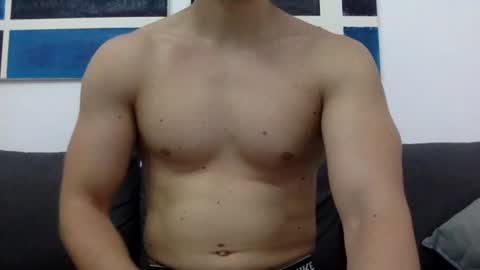 hornyspaniard93 online show from July 1, 2:29 pm