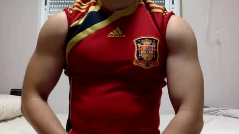 hornyspaniard93 online show from July 19, 3:38 pm
