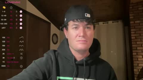 Hornytightboy89 online show from April 18, 12:14 am