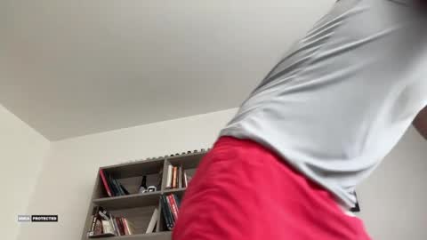 Snapshot of hornytwunk01 chatting on April 22, 9:01 am hornytwunk01 online show from April 22, 9:01 am