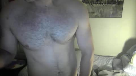 Snapshot of hornywanka22 chatting on November 14, 8:35 am hornywanka22 online show from November 14, 8:35 am