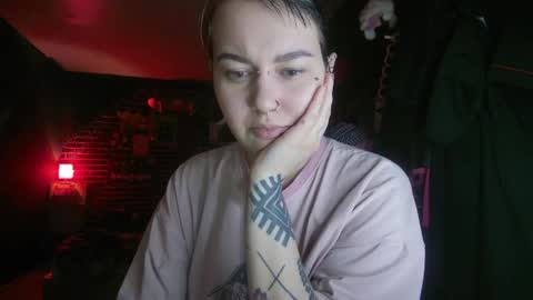 Snapshot of horror_circus chatting on December 3, 3:09 am Messalina Horror online show from December 3, 3:09 am