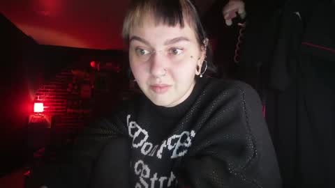 Snapshot of horror_circus chatting on December 4, 3:15 am Messalina Horror online show from December 4, 3:15 am