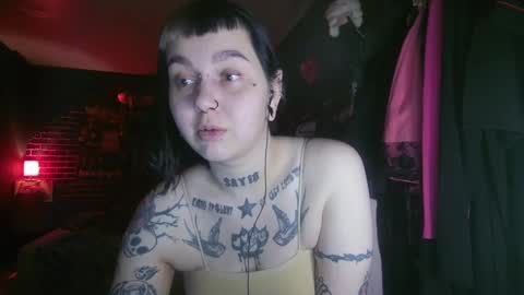 Snapshot of horror_circus chatting on December 27, 6:42 pm Messalina Horror online show from December 27, 6:42 pm