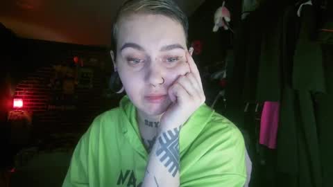 Snapshot of horror_circus chatting on January 1, 8:35 am Messalina Horror online show from January 1, 8:35 am