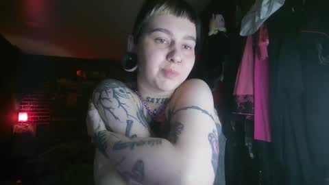 Snapshot of horror_circus chatting on January 17, 6:15 am Messalina Horror online show from January 17, 6:15 am