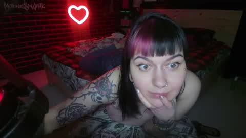 Snapshot of horror_circus chatting on September 16, 5:36 pm Messalina Horror online show from September 16, 5:36 pm