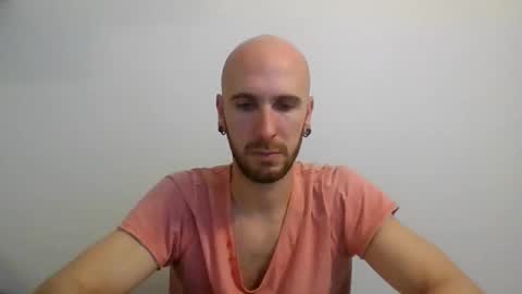 Snapshot of horseandhurricane chatting on April 13, 3:17 pm Cavallo Uragano online show from April 13, 3:17 pm