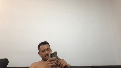 Snapshot of horsechris chatting on May 6, 7:30 pm Chriss90 online show from May 6, 7:30 pm