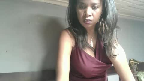 Hortansiaa online show from May 30, 2:47 pm