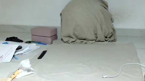 Snapshot of hostshairy chatting on July 7, 5:39 pm Sally silly wily online show from July 7, 5:39 pm