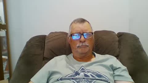 Snapshot of hot4tightholes chatting on September 19, 1:23 pm hot4tightholes online show from September 19, 1:23 pm