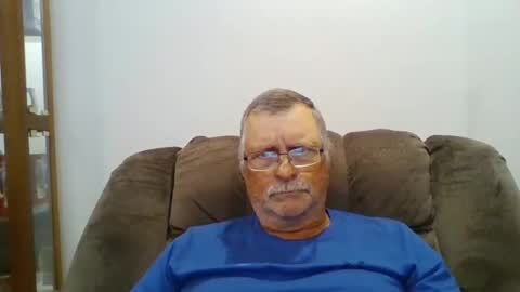 Snapshot of hot4tightholes chatting on October 15, 1:11 pm hot4tightholes online show from October 15, 1:11 pm