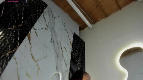 hot__genesis online show from April 13, 1:16 pm