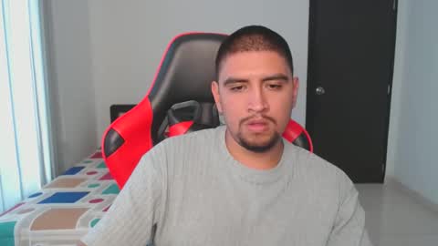 hot__husbands online show from February 25, 6:53 pm